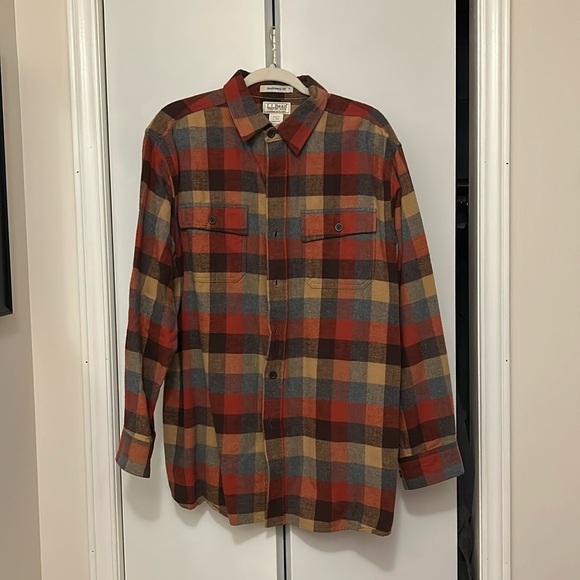 LLBean Chamois Shirt - Picture 1 of 5